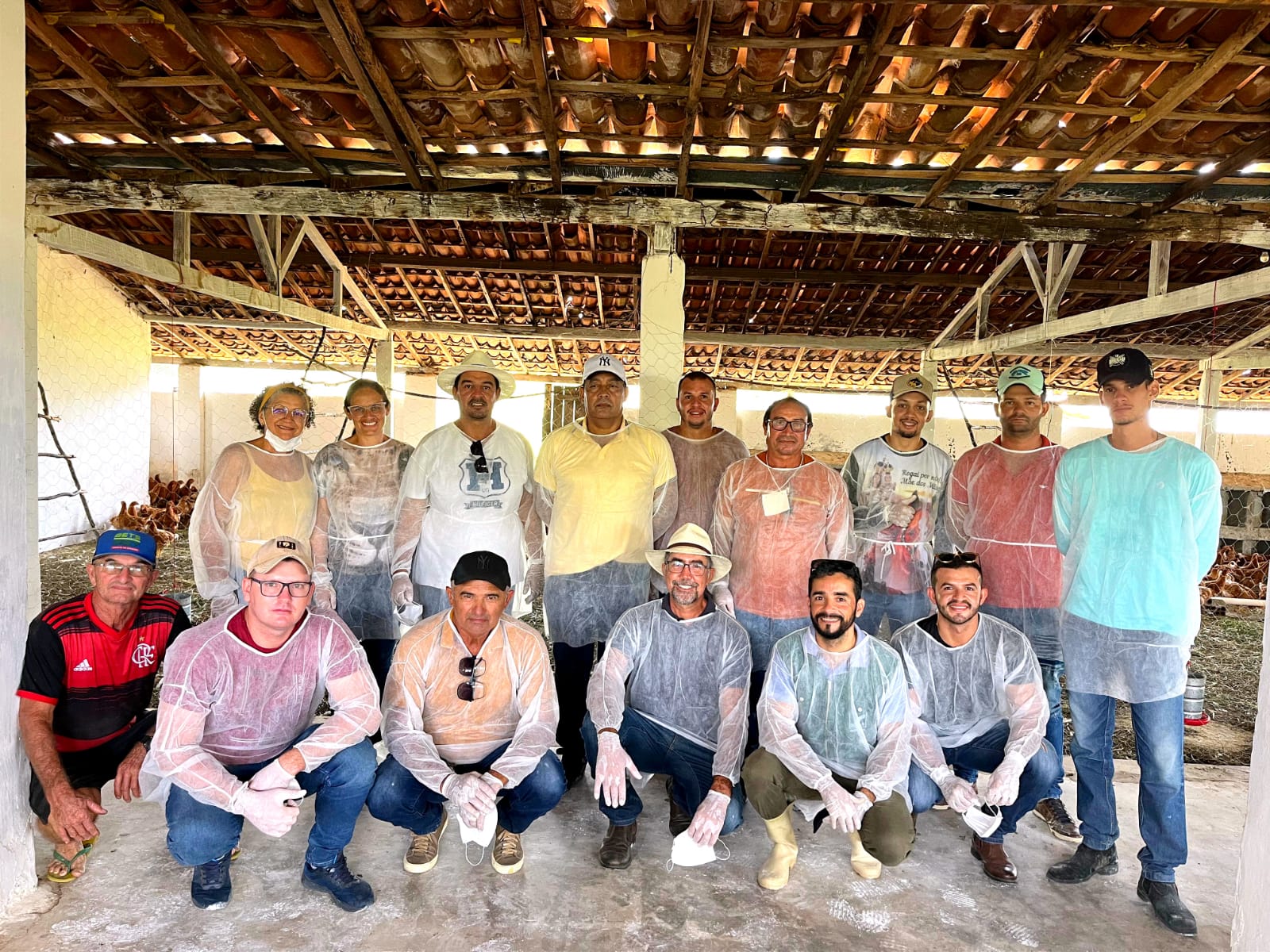 Secretaria de Agricultura oferta curso de avicultura de frangos e postura em Serra Branca