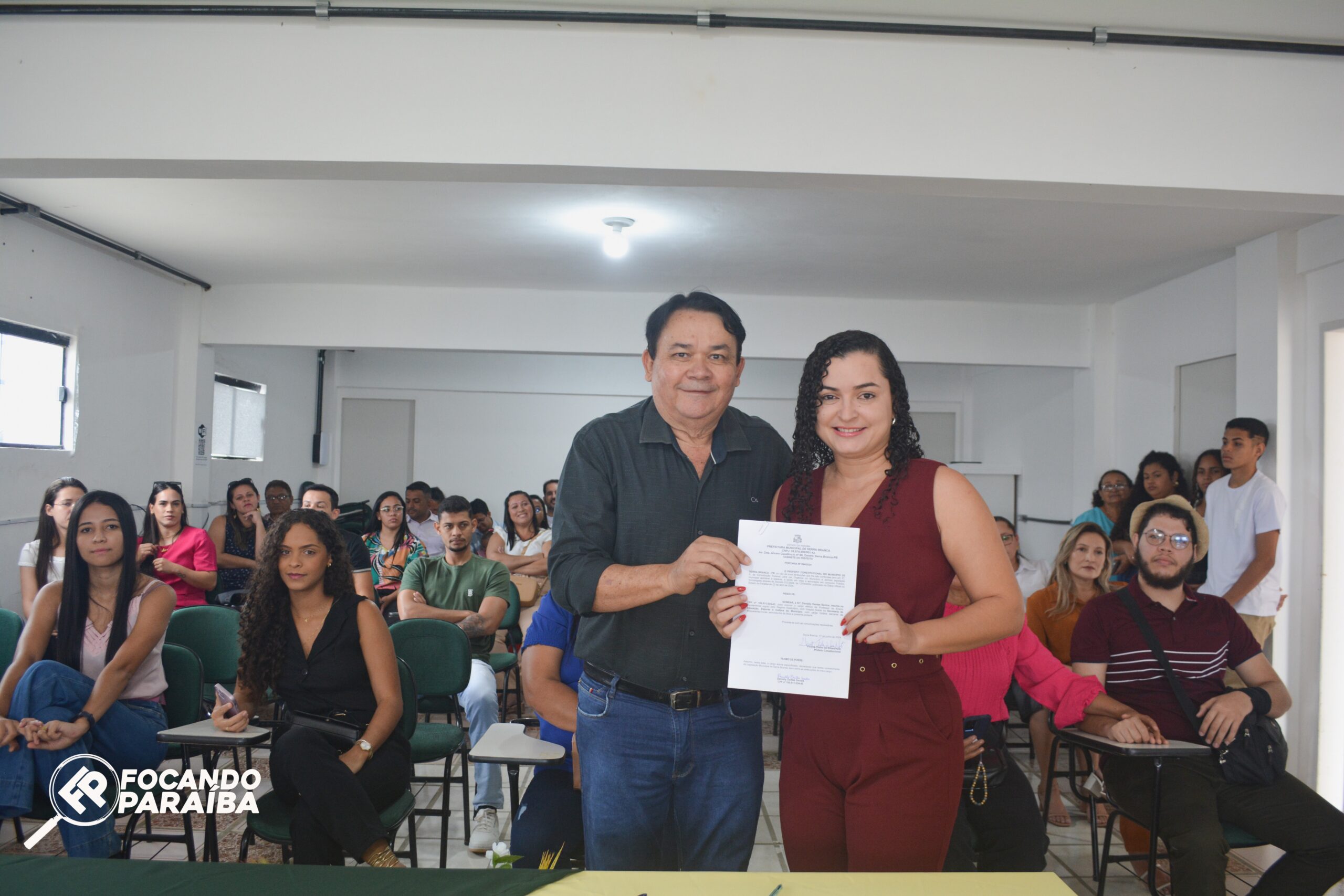 Prefeitura de Serra Branca dá posse aos novos servidores concursados