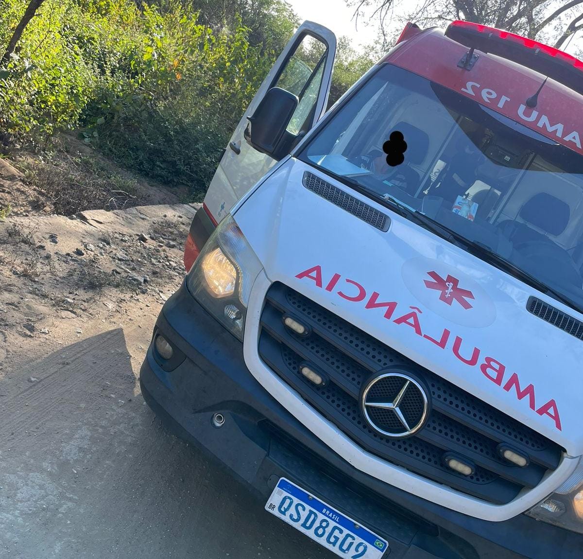 Colisão entre motos deixa homem ferido na zona rural de Monteiro