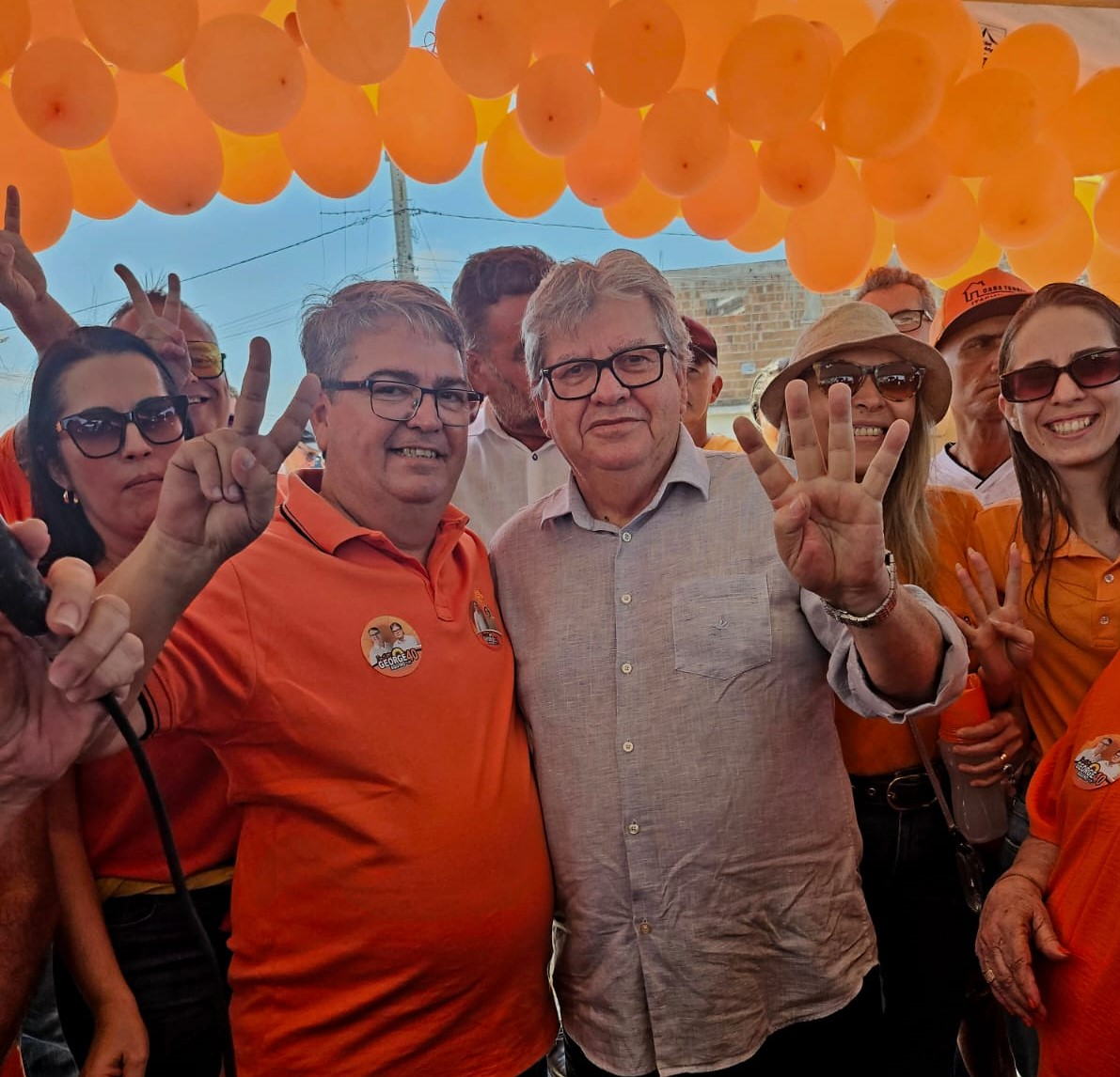 Governador João Azevedo visita São João do Cariri e reafirma seu apoio a George Aquino