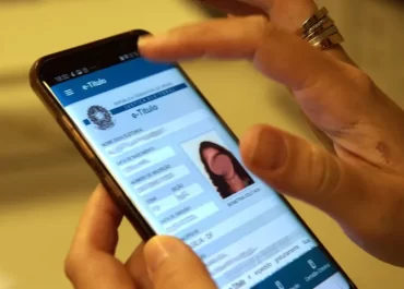 Eleitor tem um mês para regularizar pendências e ficar apto a votar