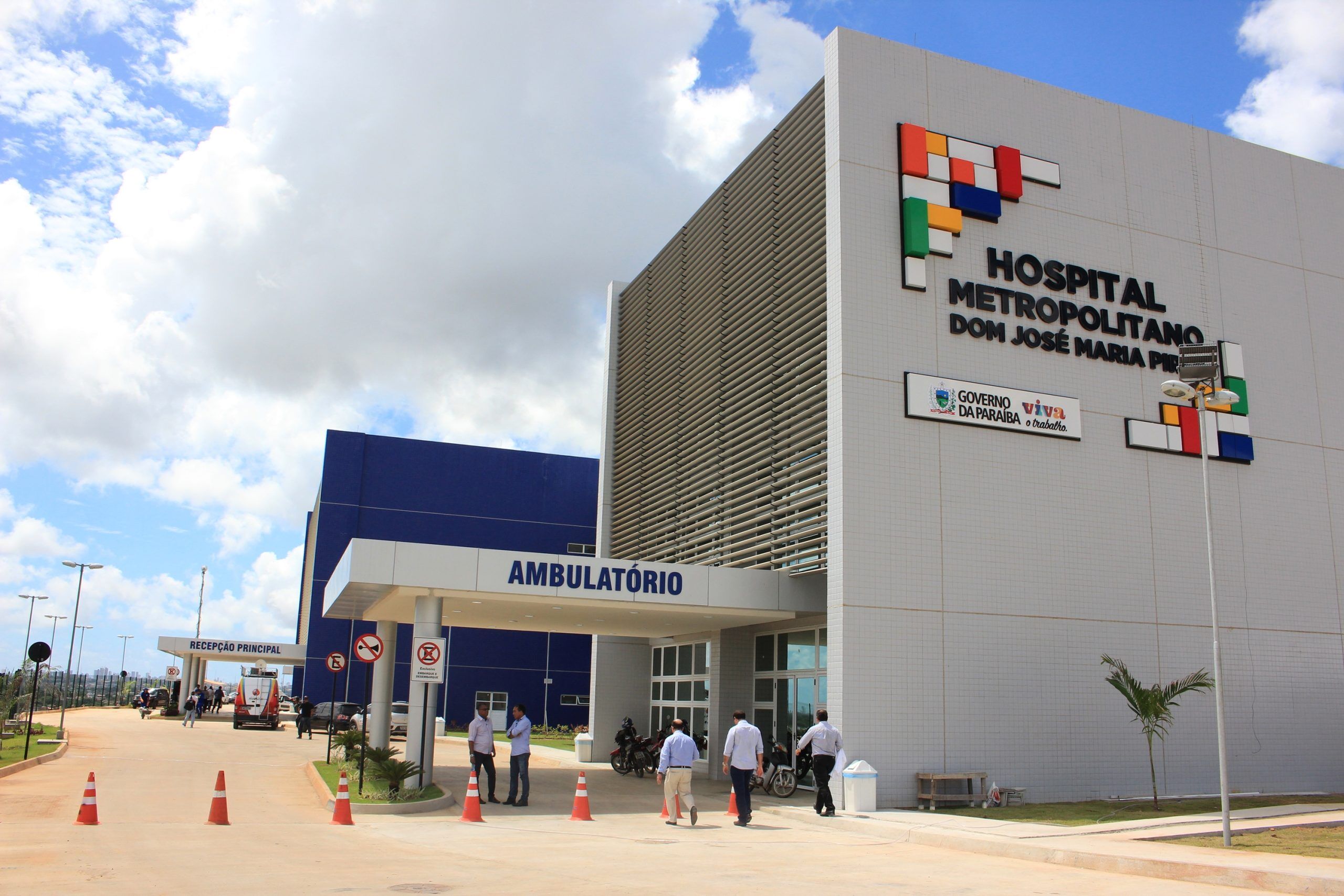Concurso da PB Saúde, com 4 mil vagas e salários até R$ 12 mil, tem edital publicado; inscrições começam hoje
