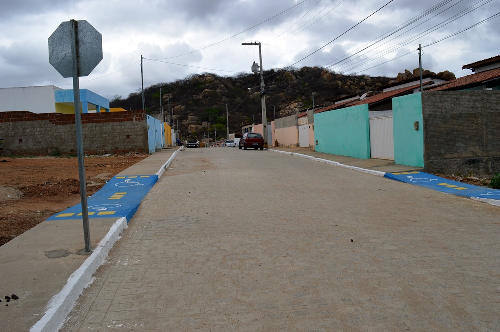 INFORME PUBLICITÁRIO: A gestão de Trabalho e Compromisso continua transformando Sumé com importantes obras de infraestrutura