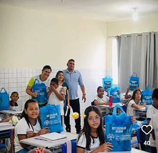 Prefeita Adalcy destaca início do ano letivo com reajuste para professores e entrega de kits personalizados em São Sebastião do Umbuzeiro