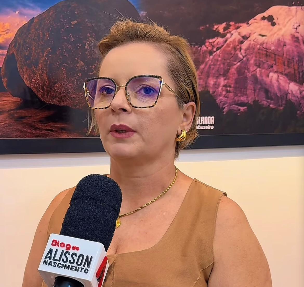 Prefeita de São Sebastião do Umbuzeiro destaca compromisso com a saúde em doação à FAP e atuação no CISCO