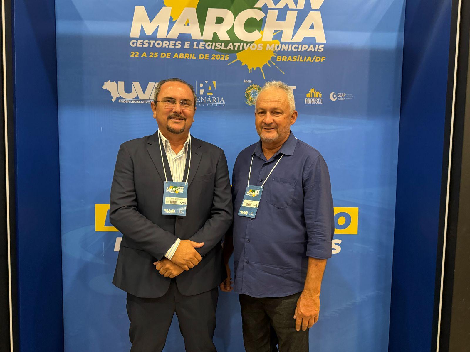 Poder Legislativo Cordeirense presente na Marcha dos Legislativos Municipais, em Brasília