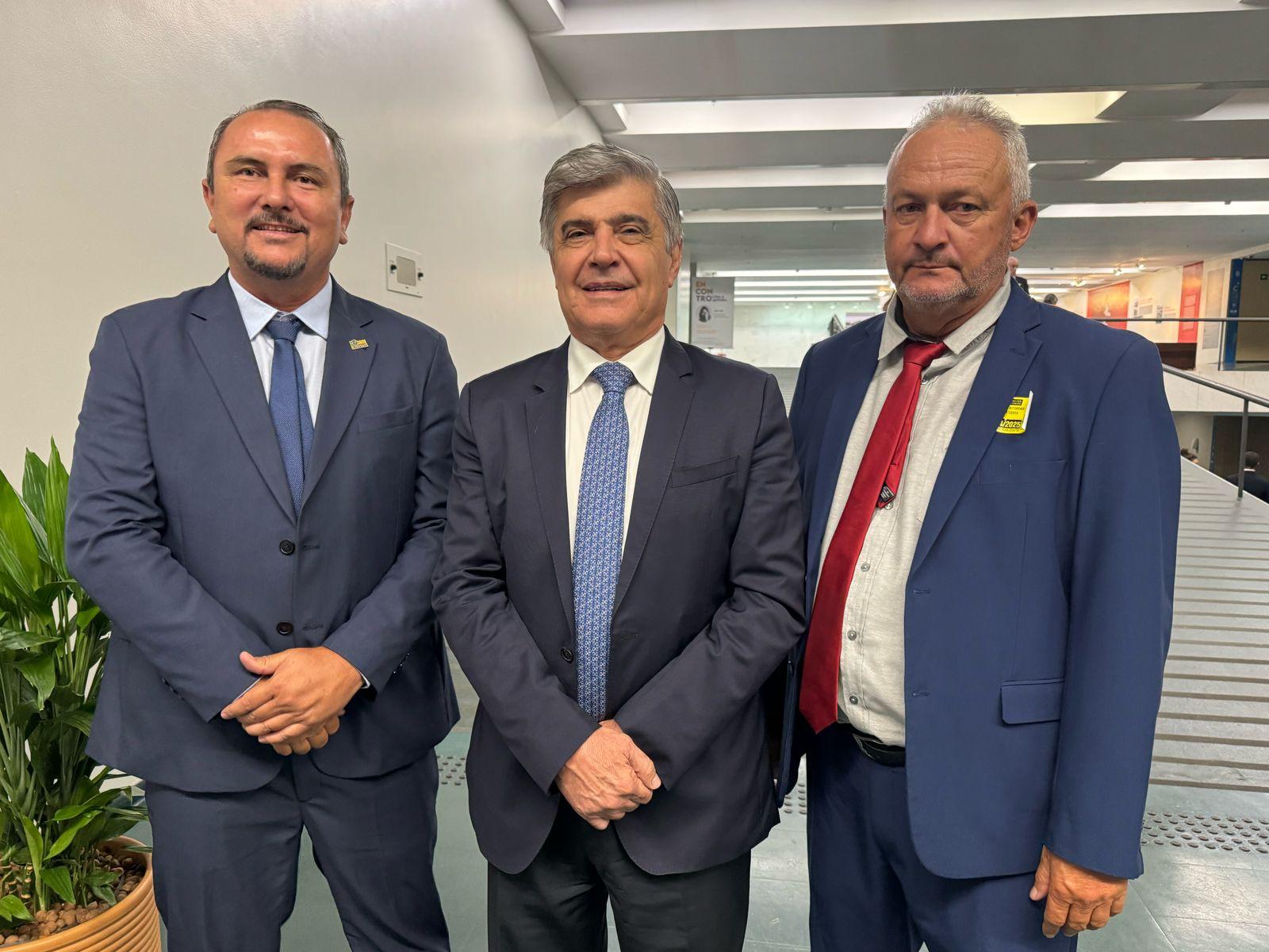 Vereadores de São José dos Cordeiros participam da XXIV Marcha dos Vereadores e apresentam demandas nos gabinetes de senadores e deputados em Brasília