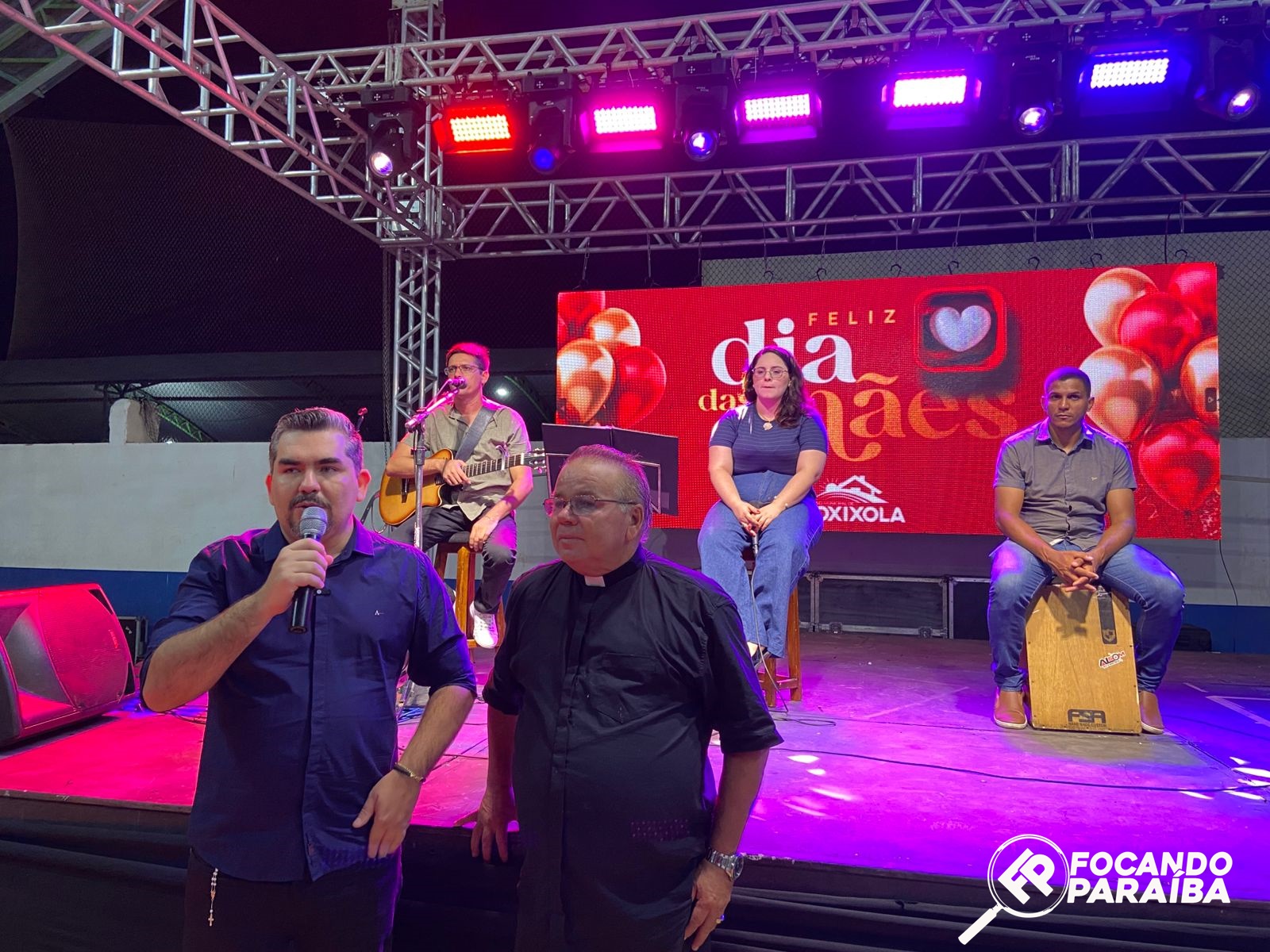 Prefeitura de Coxixola realiza emocionante “Jantar das Mães” com homenagens, música ao vivo e sorteio de prêmios