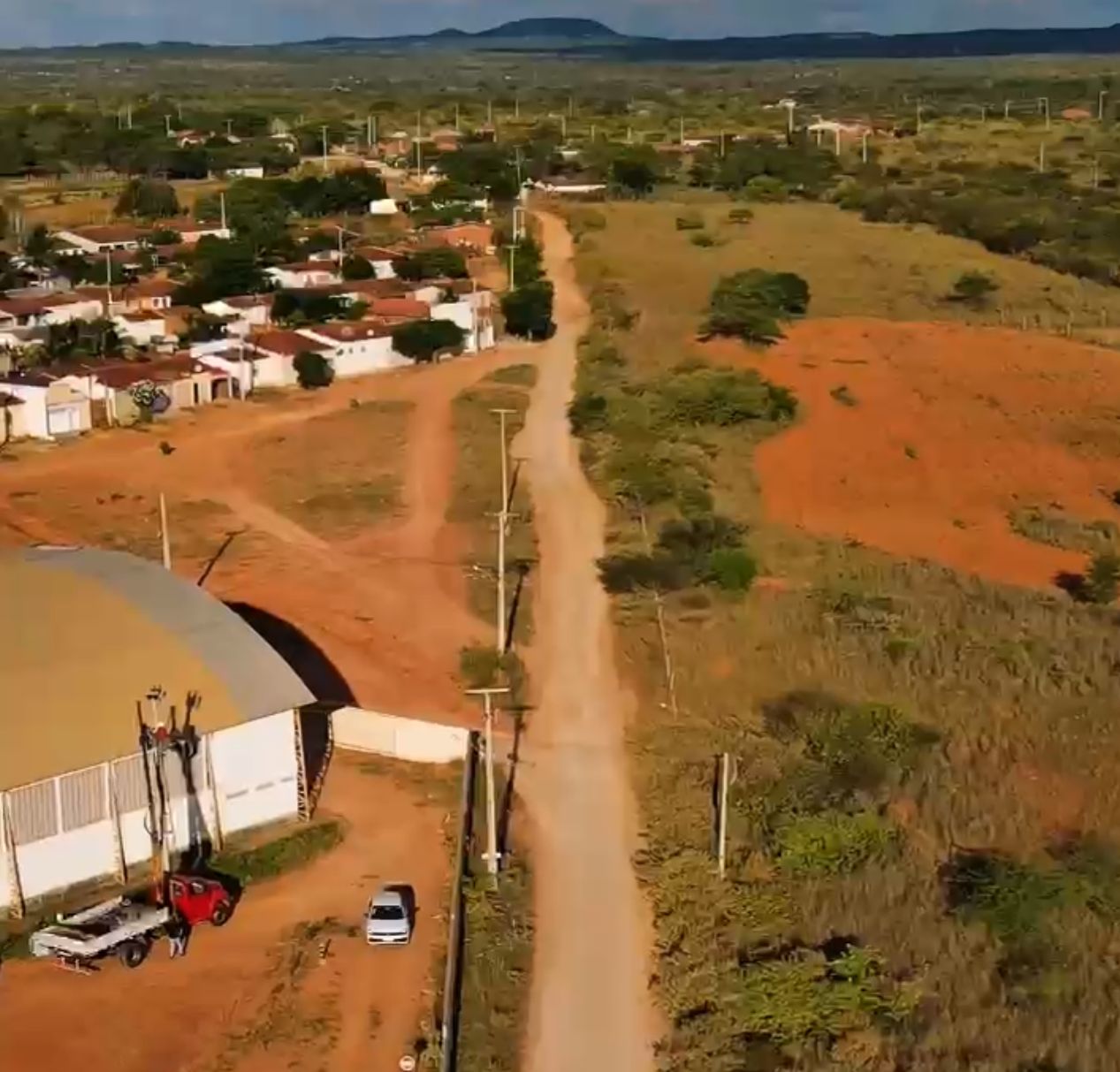 Vereador Ronaldo da Cerâmica solicita pavimentação asfáltica em trecho que dá acesso a diversas localidades, em Serra Branca