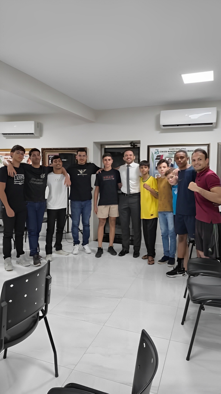 Vereador Talles de Macêdo protocola indicação para criação do Programa Municipal Bolsa Atleta em Serra Branca