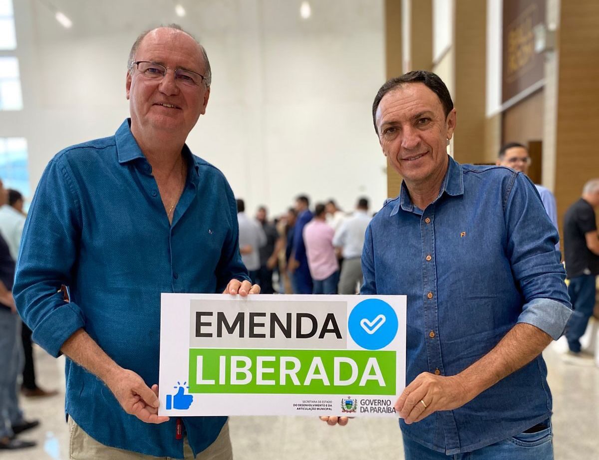 Prefeito Genival Queiroz garante recursos para Parari através de emendas de Adriano Galdino e Caio Roberto
