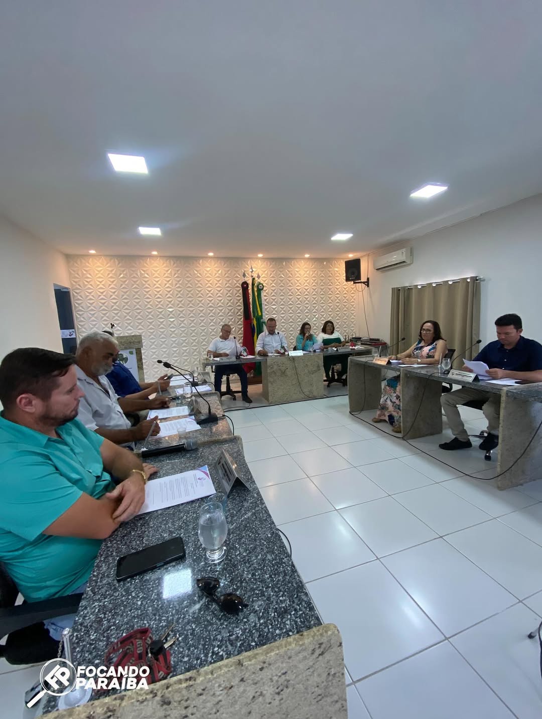 Câmara Municipal de Cordeiros realiza 8ª sessão ordinária com aprovação de títulos de cidadania e requerimento para segurança no trânsito