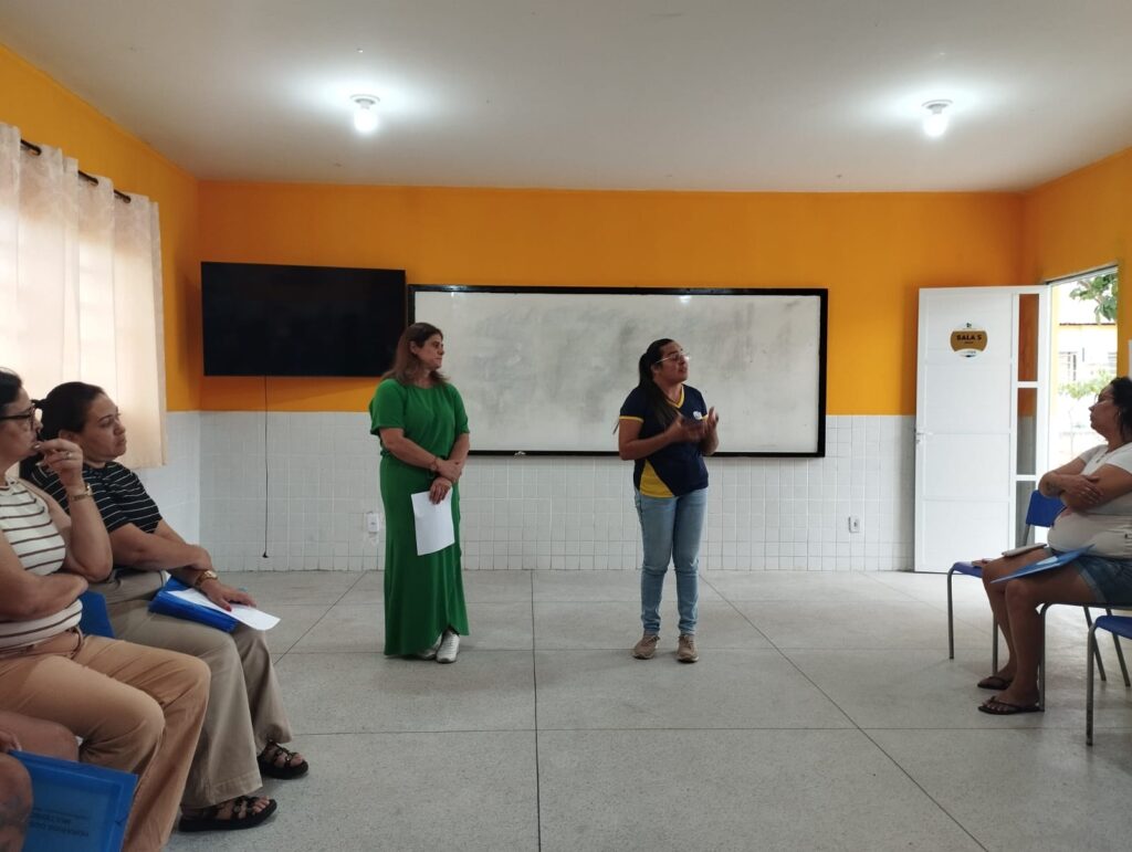 Saúde e Educação promovem encontro intersetorial sobre ações com alunos neurodivergentes em Camalaú