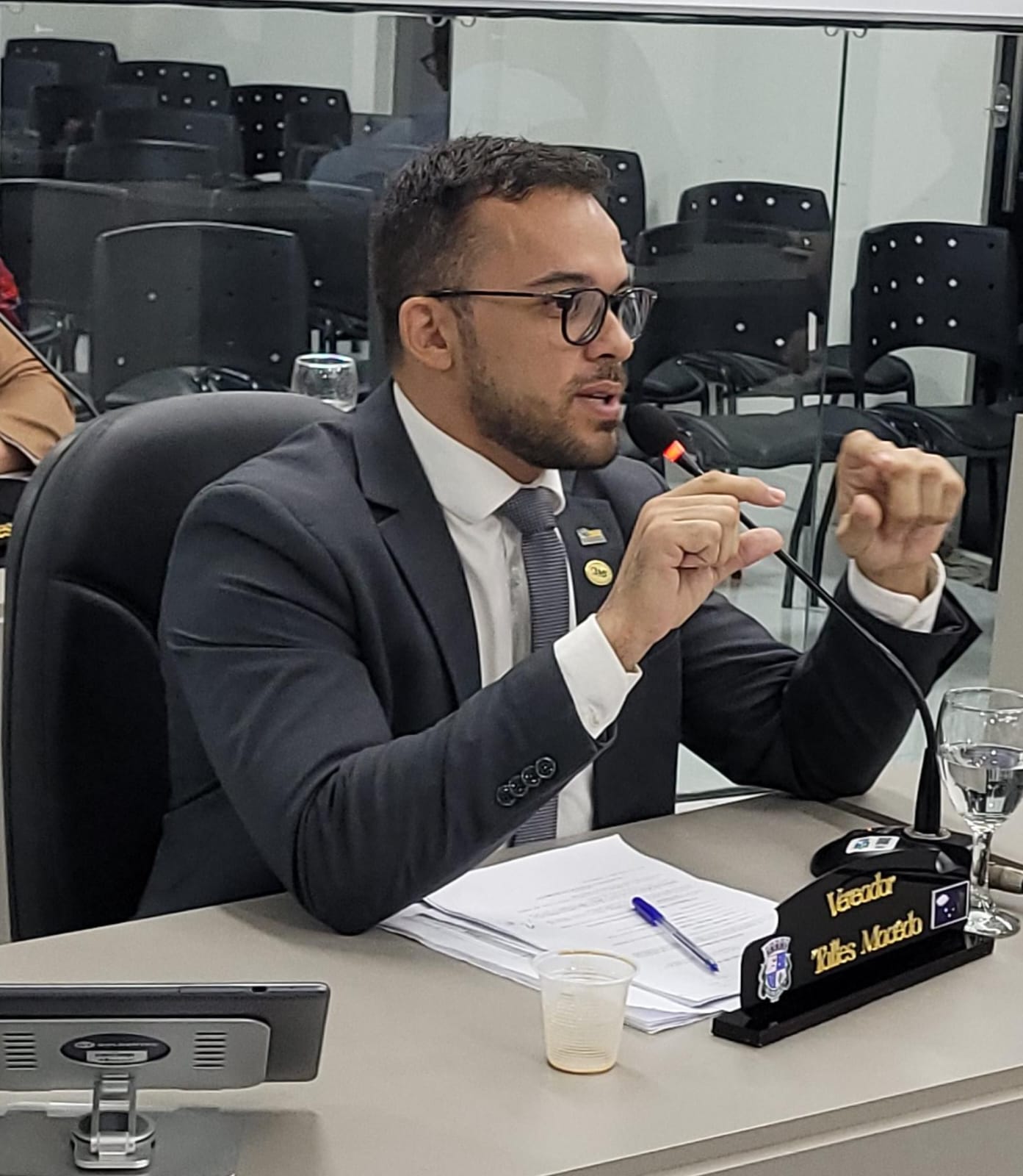 Vereador Talles de Macêdo protocola projeto para ampliar incentivos fiscais e garantir mais transparência em Serra Branca