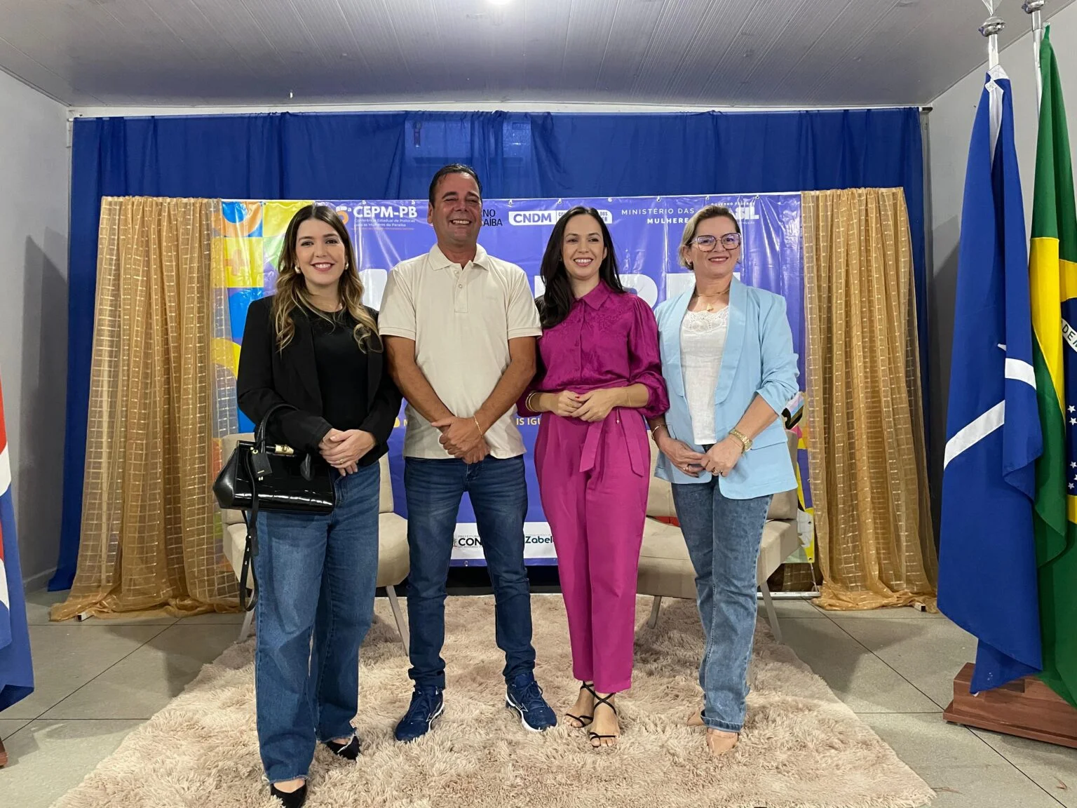 Prefeita Adalcy Freitas e delegação de Mulheres de São Sebastião do Umbuzeiro participam da 1ª Conferência Regional para Mulheres do Cariri