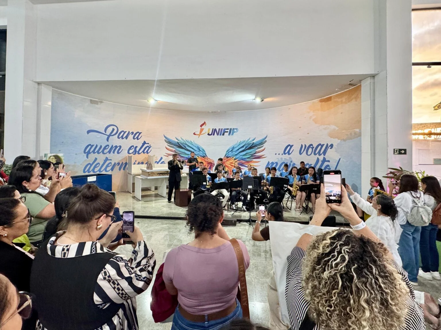 Banda filarmônica da Escola Manoel da Silva Almeida representa São José dos Cordeiros em apresentações em Campina Grande