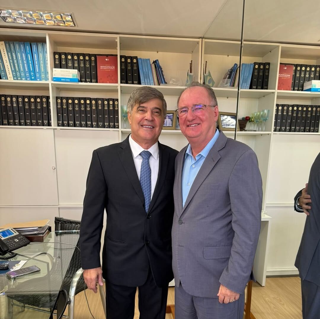 Prefeito de Parari, Genival Queiroz, garante mais de R$ 4 milhões em investimentos durante agenda em Brasília