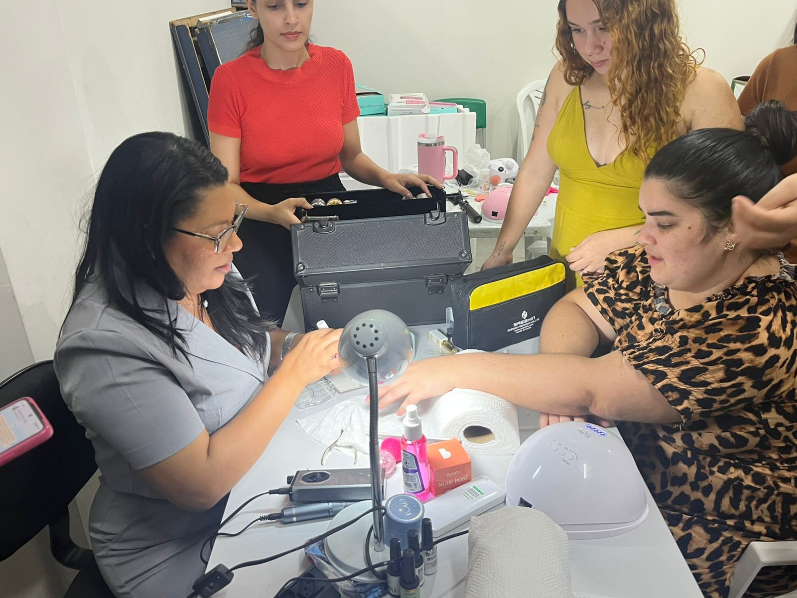 Em Sumé, capacitação gratuita forma novas profissionais no setor da beleza