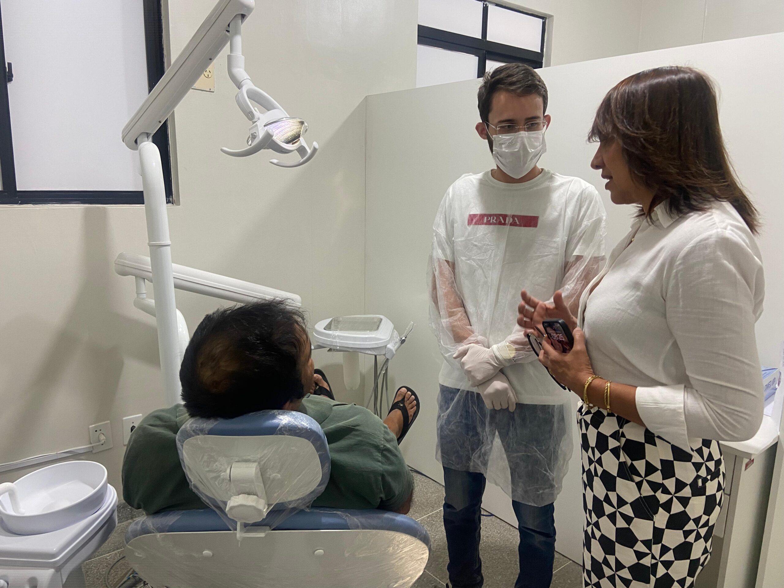 Prefeitura de Sumé realiza mais uma entrega de próteses dentárias à população