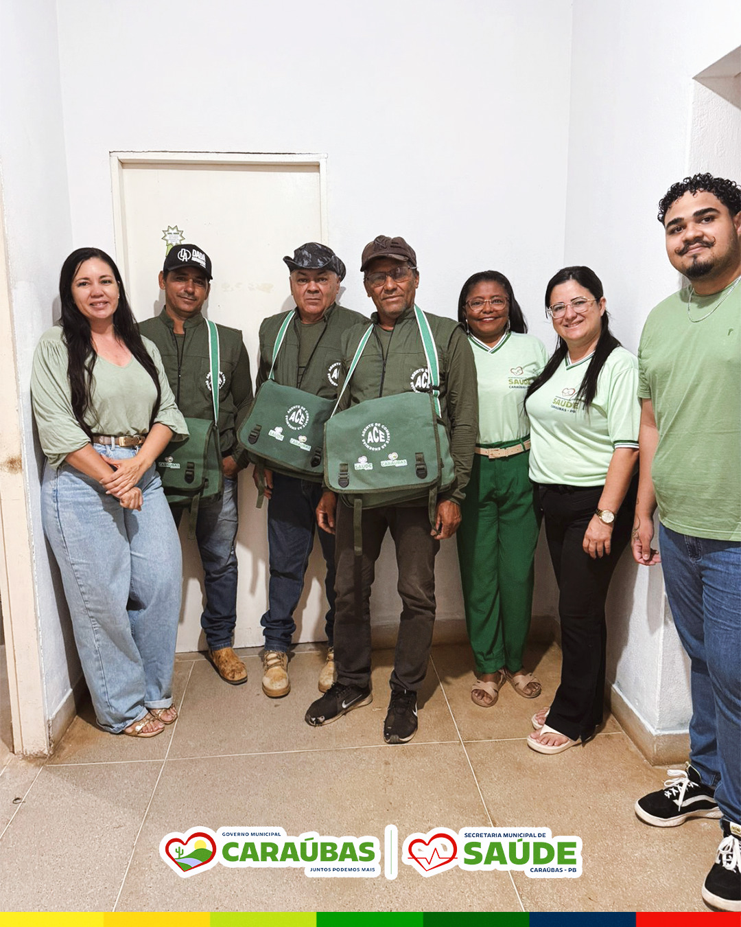 Prefeitura de Caraúbas entrega uniformes e EPIs aos Agentes de Combate a Endemias