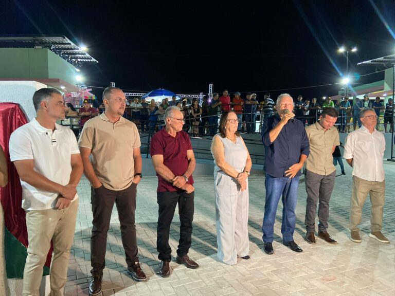 Prefeito Felício Queiroz inaugura Centro de Eventos e dá início ao XV Festival do Mel em São José dos Cordeiros