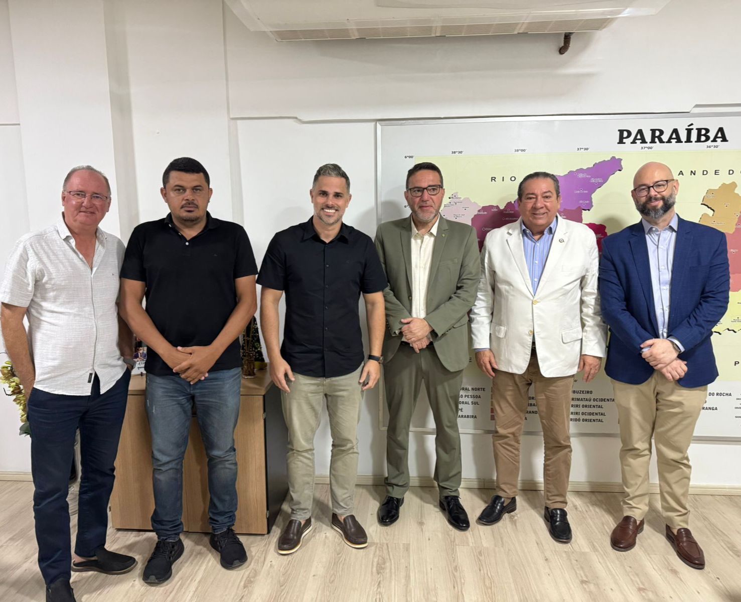 Governo do Estado anuncia reforma da Cadeia Pública de Serra Branca após reivindicação de prefeitos do Cariri