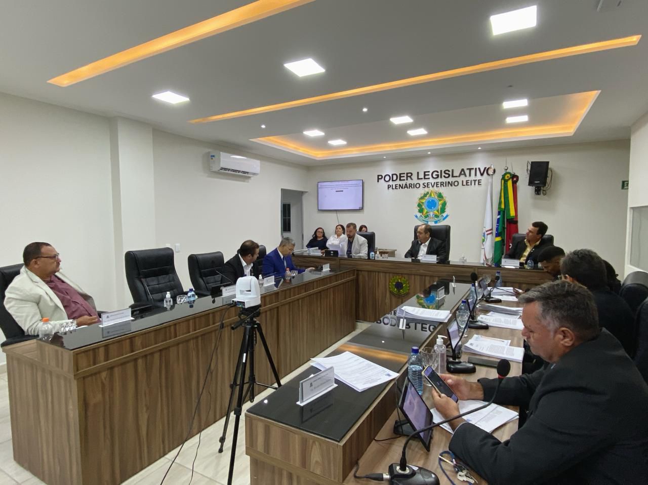 Câmara de Sumé realiza 26ª sessão ordinária com aprovação de projetos e requerimentos importantes para o município