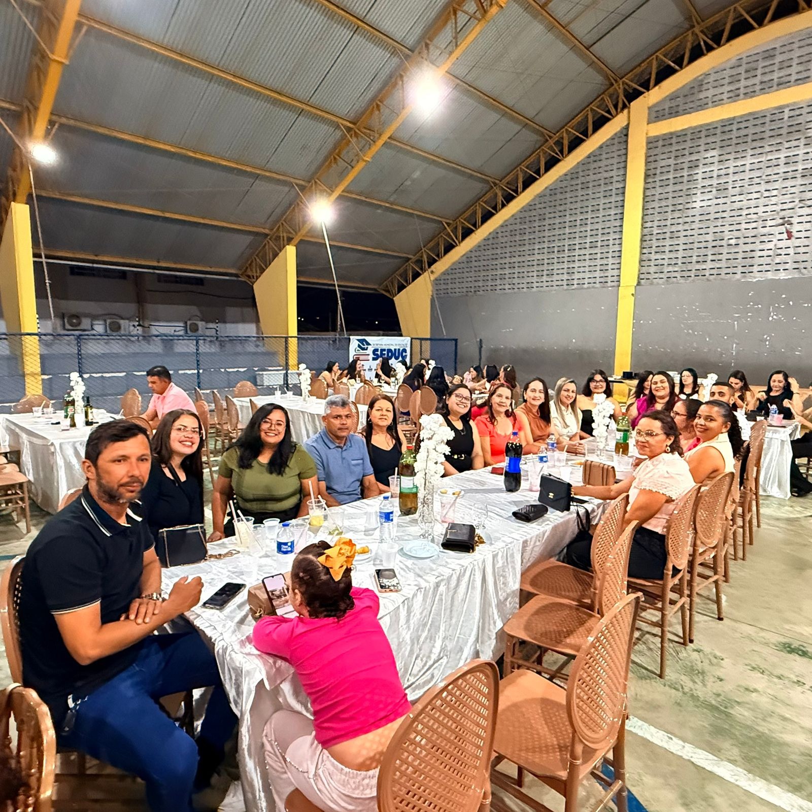 Prefeitura de Sumé realiza jantar em homenagem aos professores da rede municipal