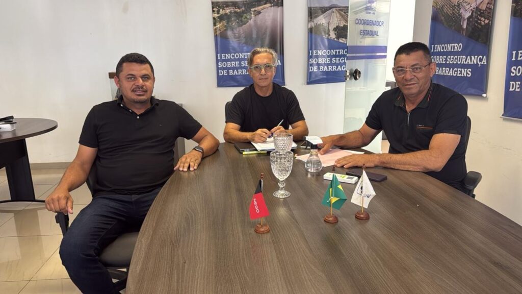 Prefeito de Caraúbas, Nerivan, se reúne no Dnocs e garante novos investimentos para o município
