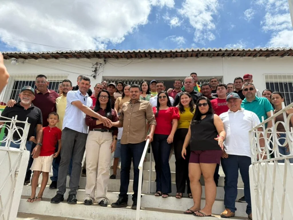 Vereadora de oposição Maria do Salgadinho adere ao grupo político do Prefeito Nerivan em Caraúbas