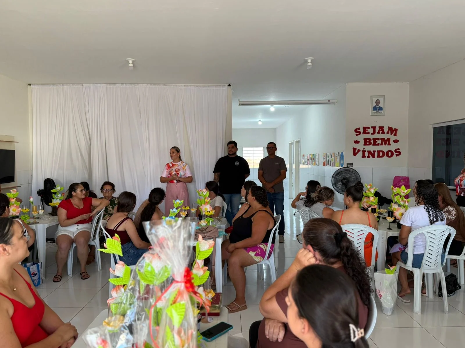 Prefeitura de São Domingos do Cariri em parceria com a Secretaria de Assistência Social promove curso de Flores Artificiais