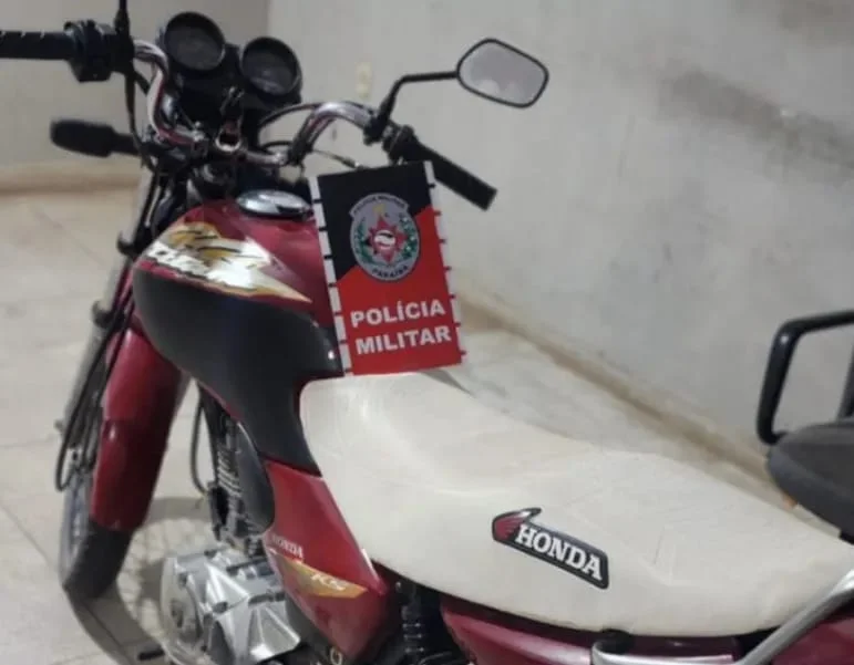 Polícia Militar recupera motocicleta roubada em Serra Branca, durante abordagem no sertão do estado
