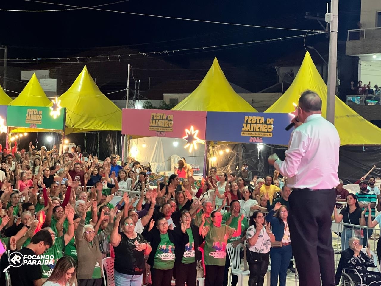 Padre Fabrício Temóteo emociona multidão com show católico na Tradicional Festa de Janeiro, em São Sebastião do Umbuzeiro