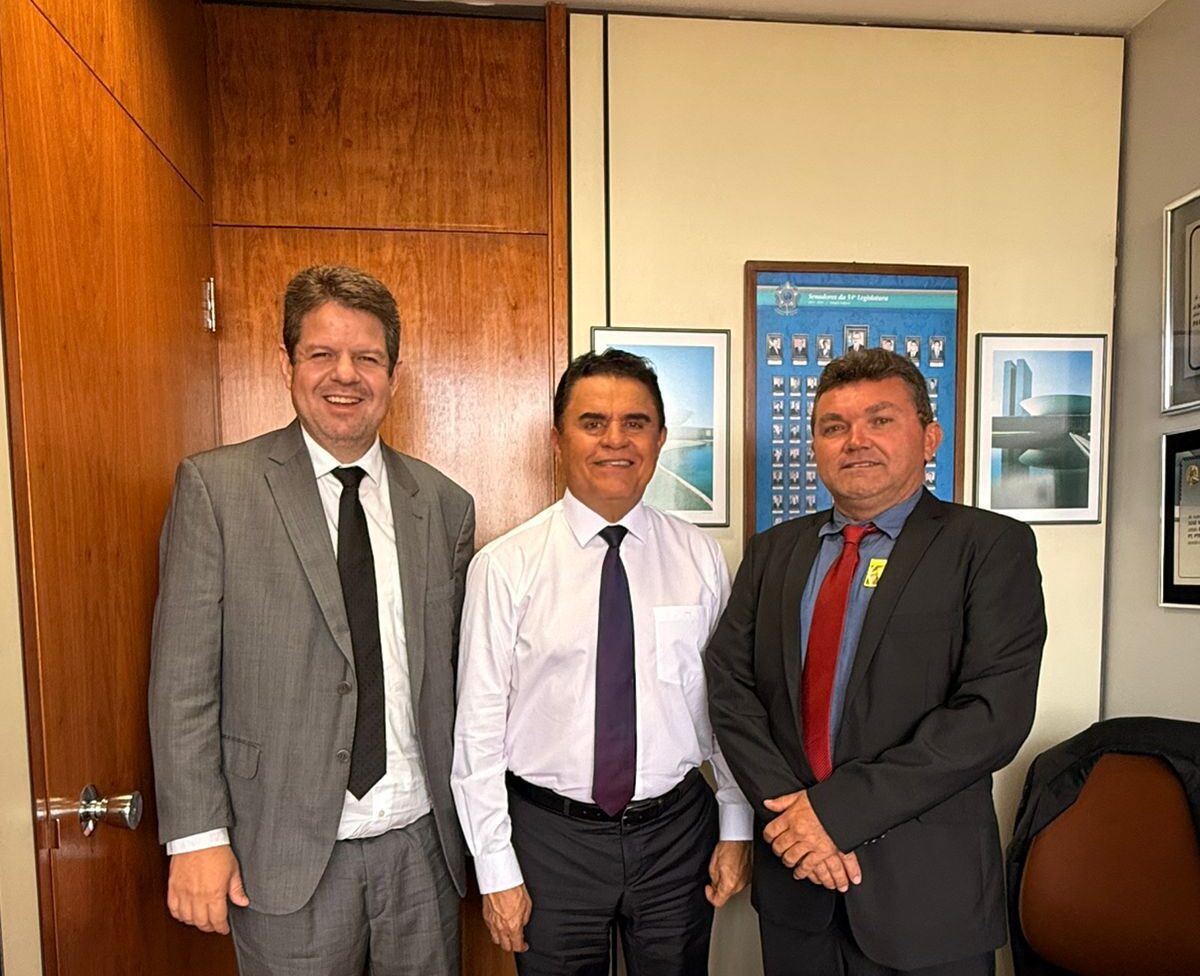 Em Brasília, prefeito de Ouro Velho, Dr. Júnior garante emenda de R$ 900 mil para custeio da saúde