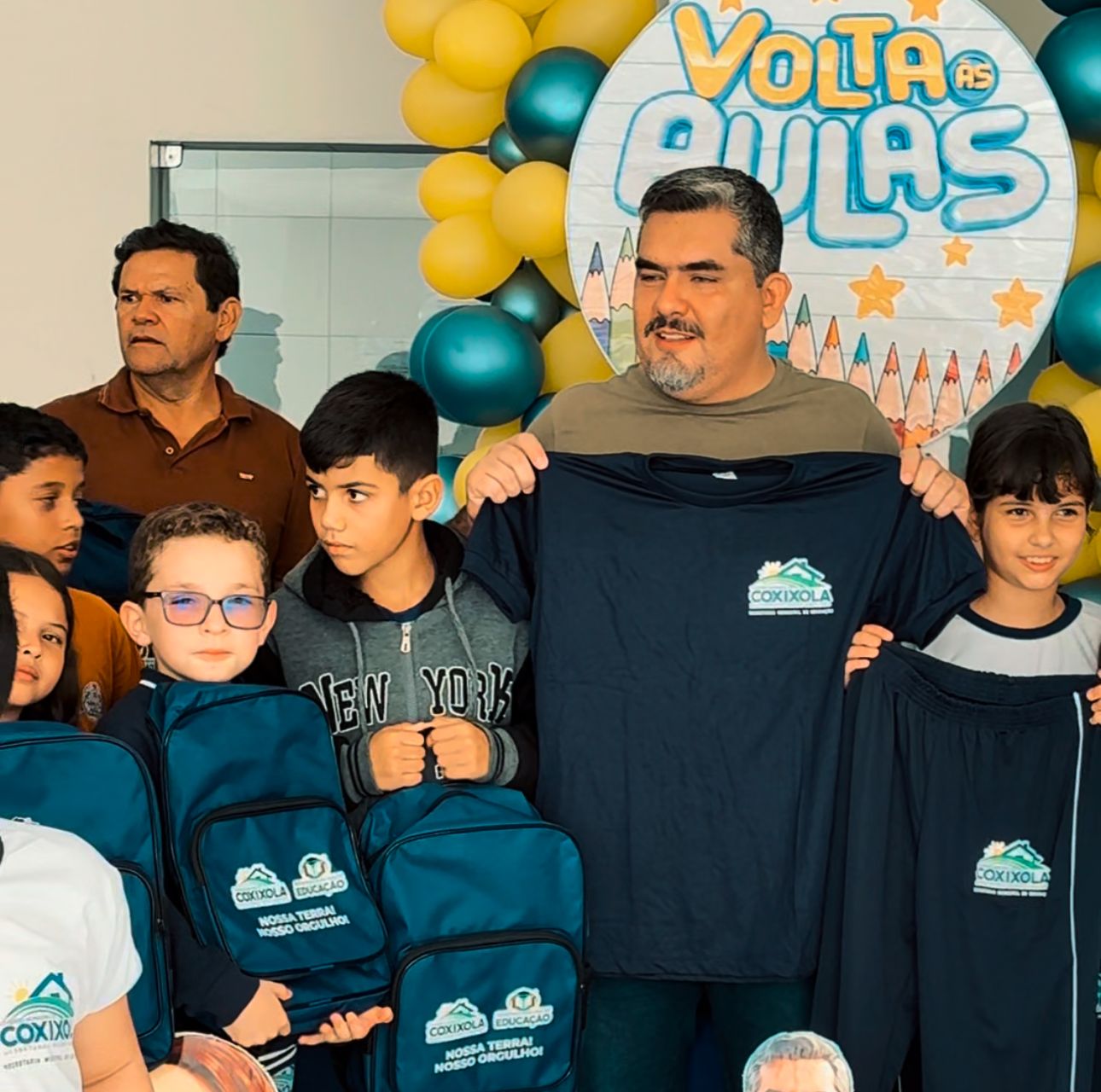 Coxixola inicia ano letivo com reconhecimento facial para alunos, aviso de presença aos pais e outras ações