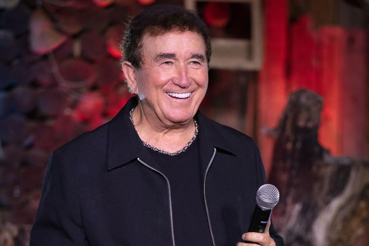 Parari celebra aniversário com estreia do BREGARI e show de Amado Batista, gerando expectativa dos fãs